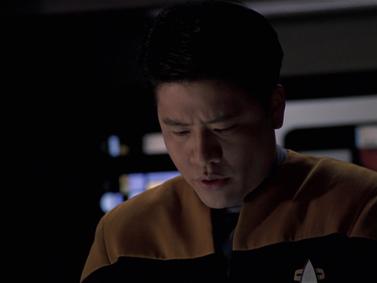 extant_StarTrek_VOY_6x25-TheHauntingOfDeckTwelve_00801.jpg