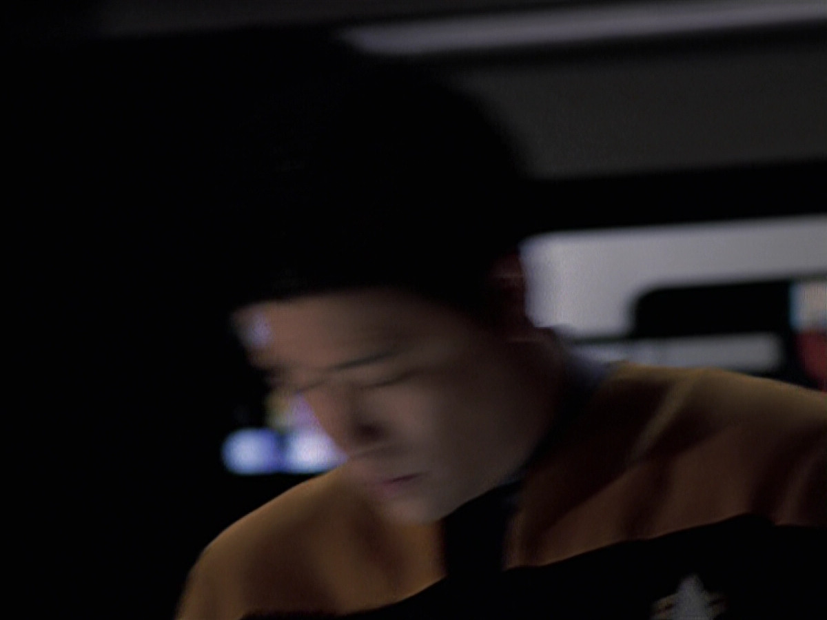extant_StarTrek_VOY_6x25-TheHauntingOfDeckTwelve_00807.jpg