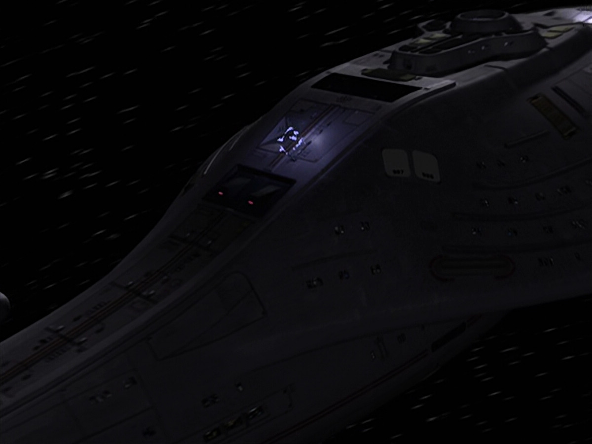extant_StarTrek_VOY_6x25-TheHauntingOfDeckTwelve_00912.jpg