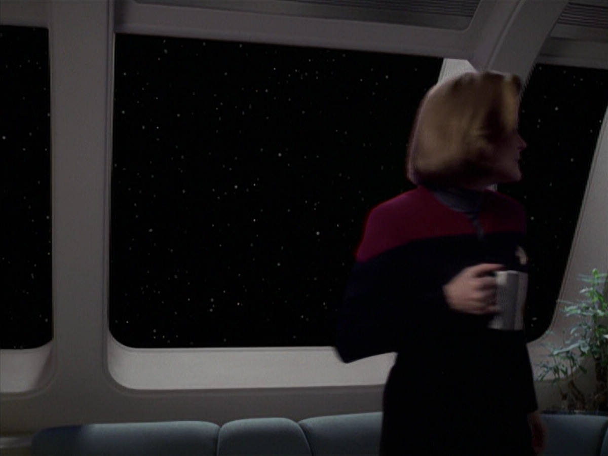 extant_StarTrek_VOY_6x25-TheHauntingOfDeckTwelve_01039.jpg