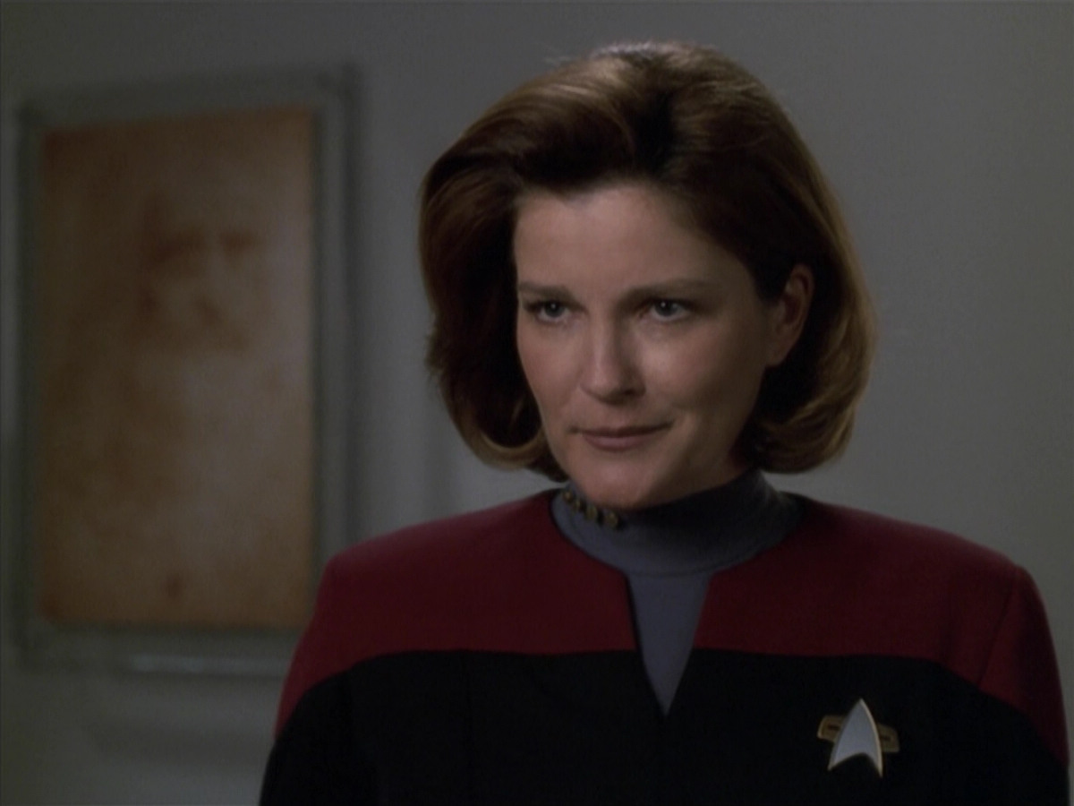 extant_StarTrek_VOY_6x25-TheHauntingOfDeckTwelve_01080.jpg