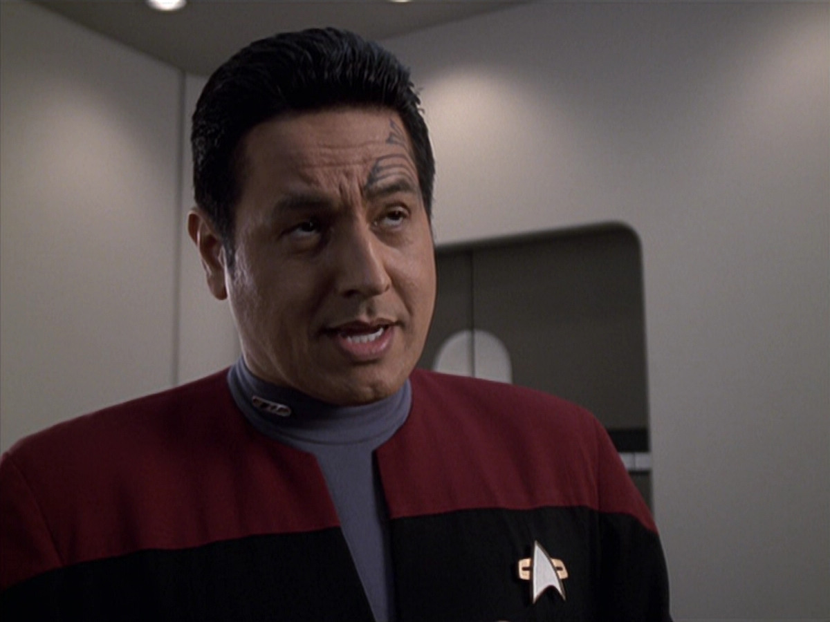 extant_StarTrek_VOY_6x25-TheHauntingOfDeckTwelve_01095.jpg