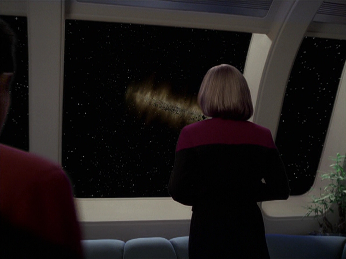 extant_StarTrek_VOY_6x25-TheHauntingOfDeckTwelve_01105.jpg