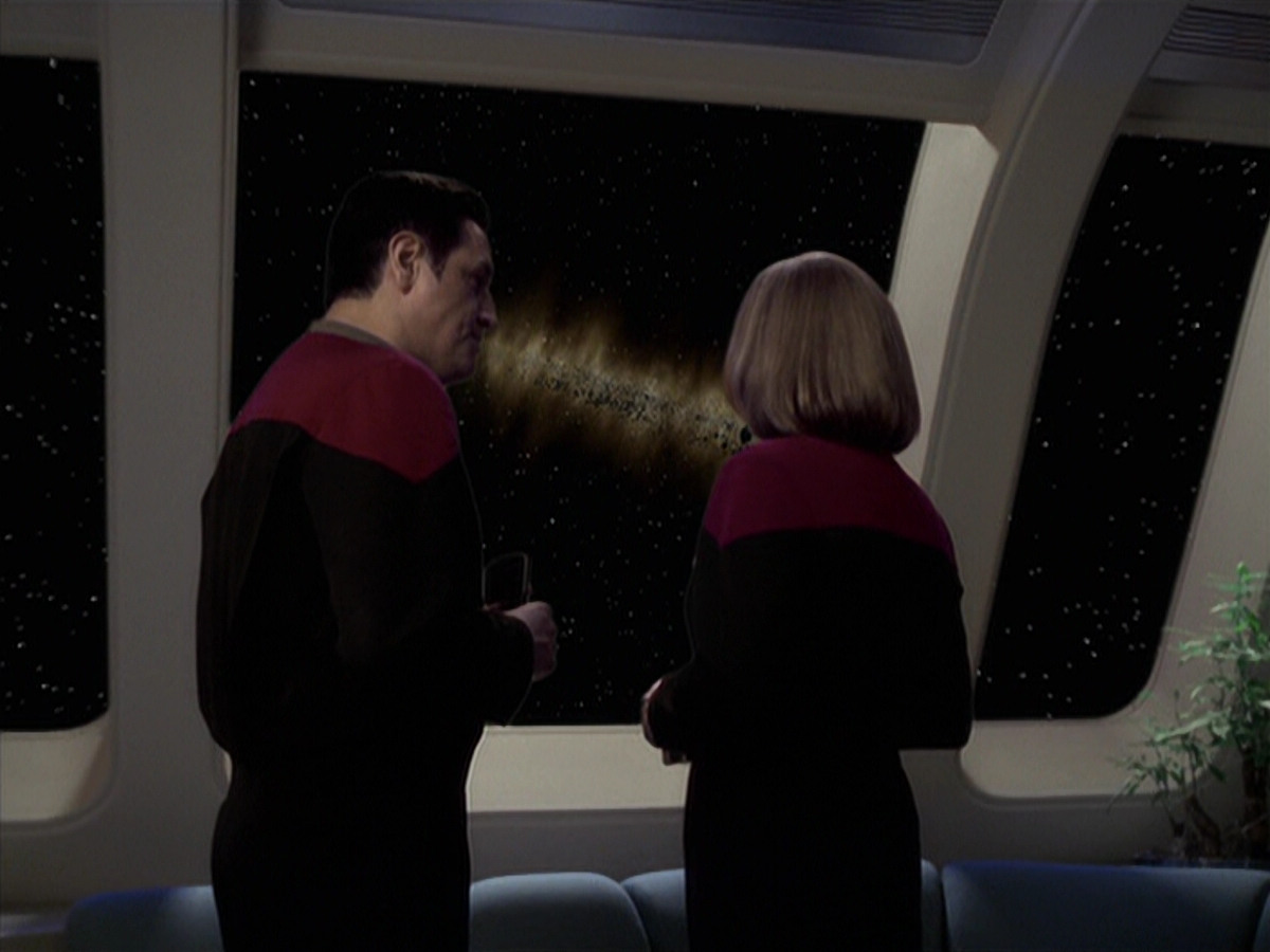 extant_StarTrek_VOY_6x25-TheHauntingOfDeckTwelve_01112.jpg