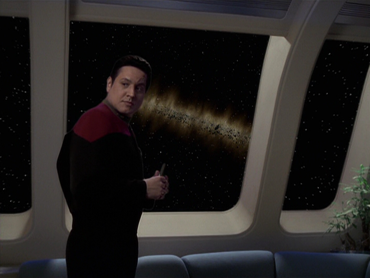 extant_StarTrek_VOY_6x25-TheHauntingOfDeckTwelve_01118.jpg