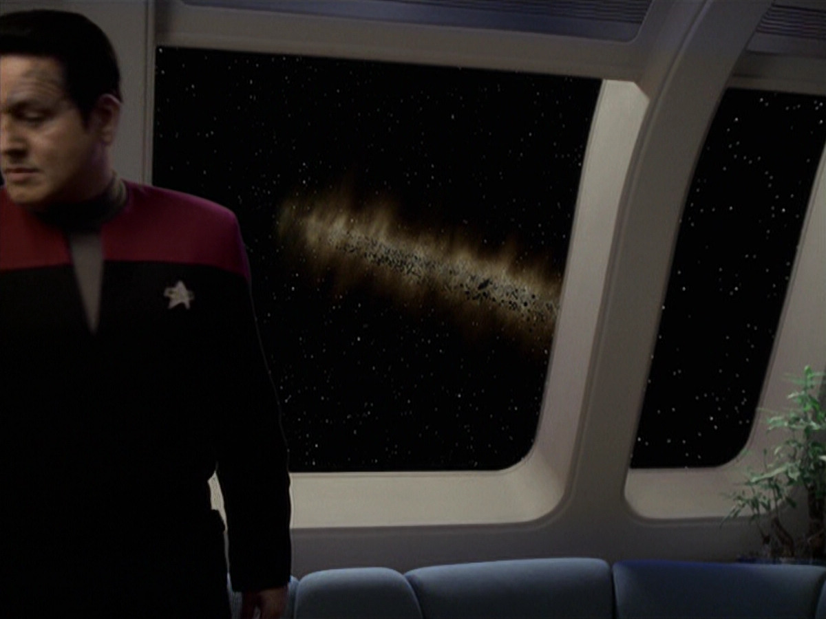 extant_StarTrek_VOY_6x25-TheHauntingOfDeckTwelve_01120.jpg