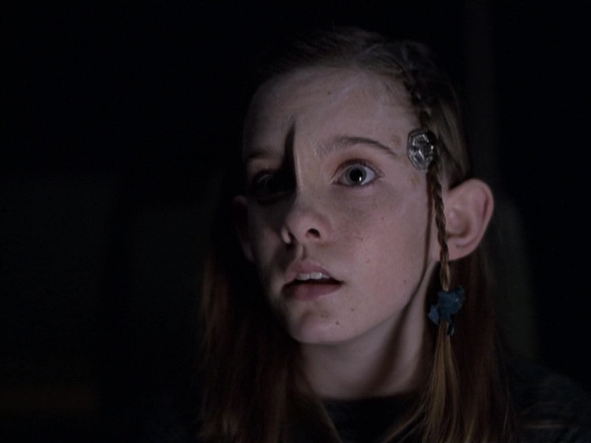 extant_StarTrek_VOY_6x25-TheHauntingOfDeckTwelve_01277.jpg