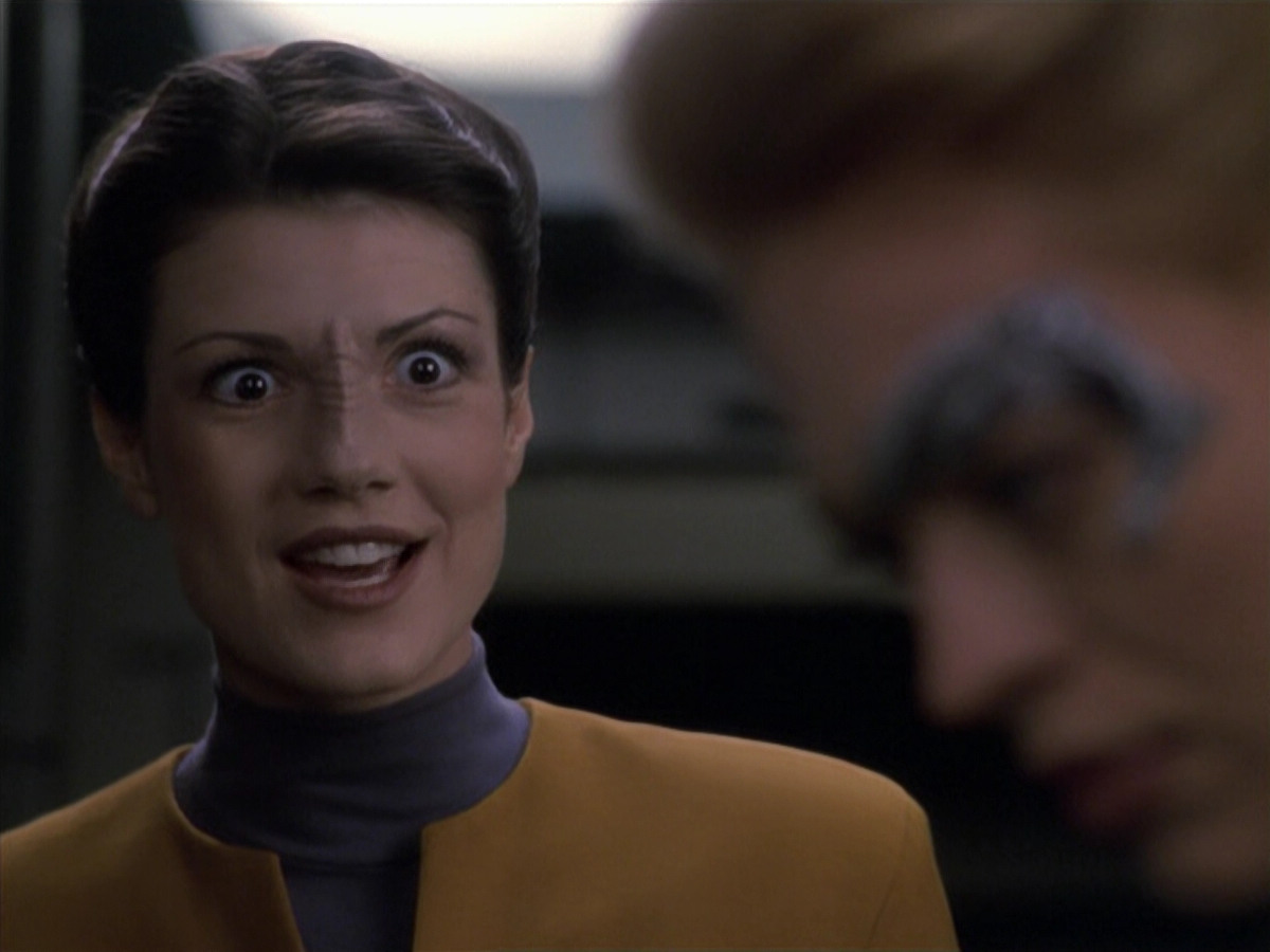 extant_StarTrek_VOY_6x25-TheHauntingOfDeckTwelve_01353.jpg