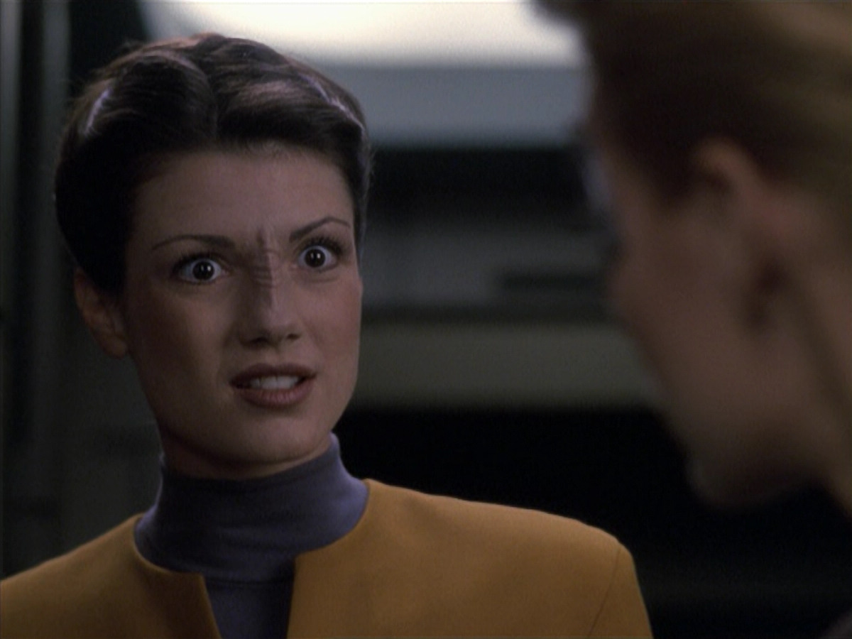 extant_StarTrek_VOY_6x25-TheHauntingOfDeckTwelve_01366.jpg
