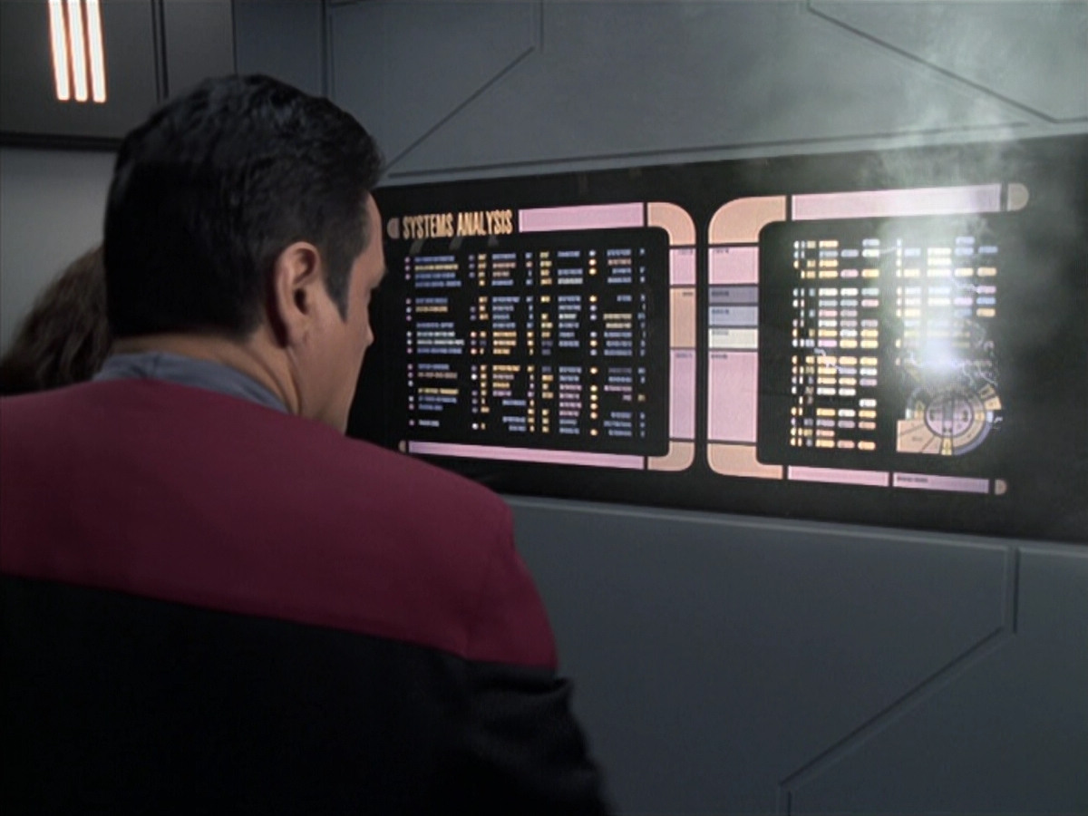 extant_StarTrek_VOY_6x25-TheHauntingOfDeckTwelve_01632.jpg