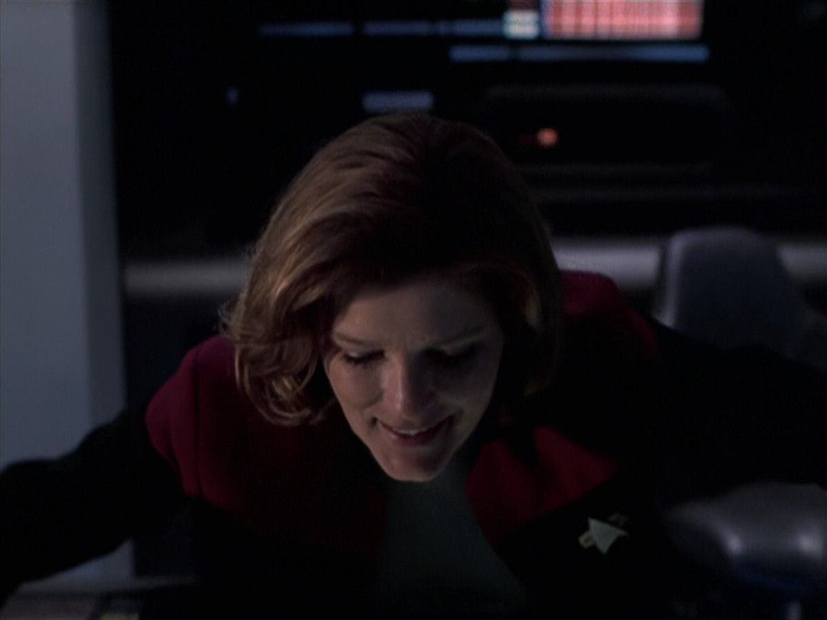 extant_StarTrek_VOY_6x25-TheHauntingOfDeckTwelve_01780.jpg