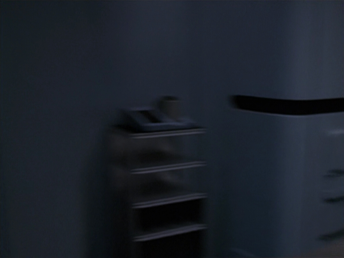 extant_StarTrek_VOY_6x25-TheHauntingOfDeckTwelve_01831.jpg