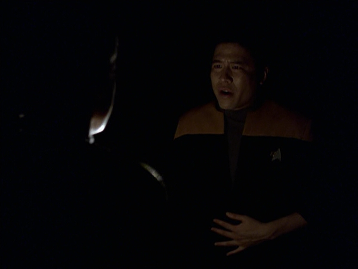 extant_StarTrek_VOY_6x25-TheHauntingOfDeckTwelve_01942.jpg