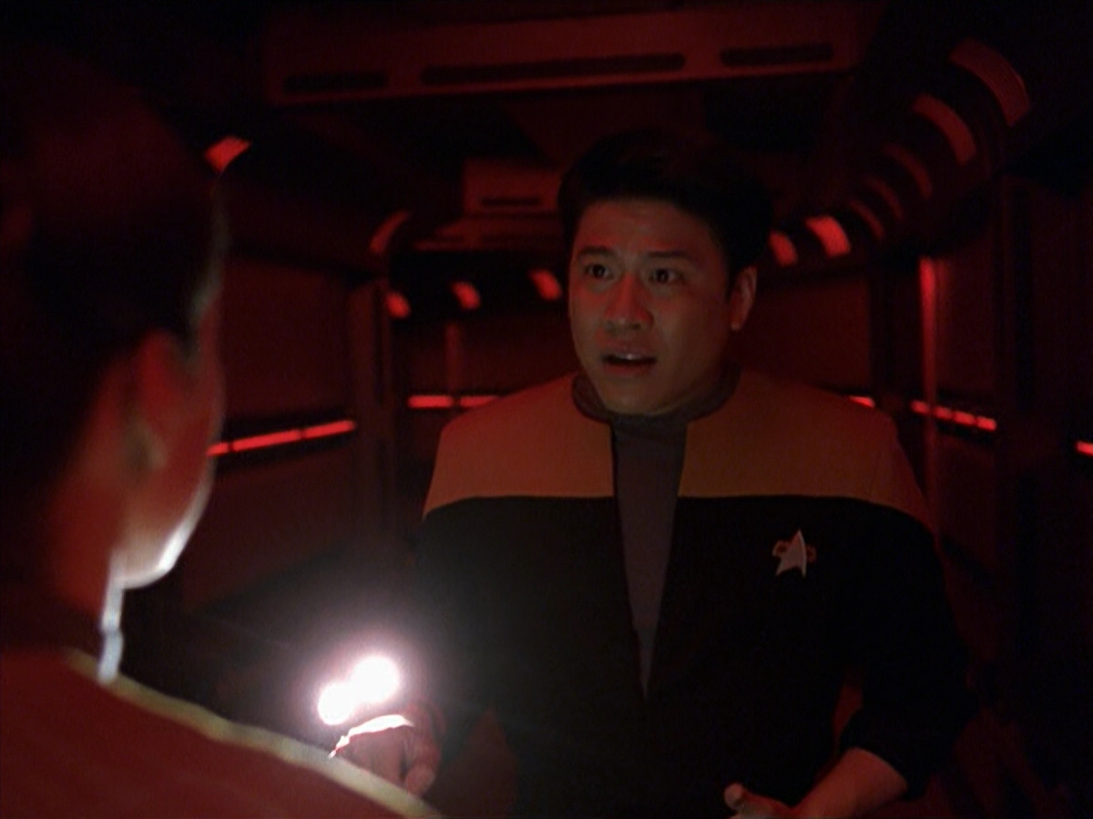 extant_StarTrek_VOY_6x25-TheHauntingOfDeckTwelve_01949.jpg