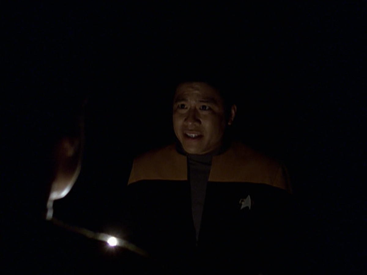 extant_StarTrek_VOY_6x25-TheHauntingOfDeckTwelve_01951.jpg