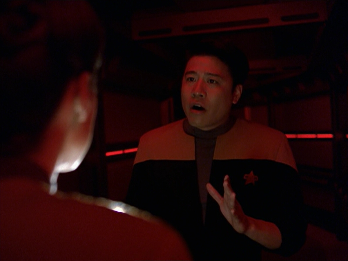 extant_StarTrek_VOY_6x25-TheHauntingOfDeckTwelve_01958.jpg