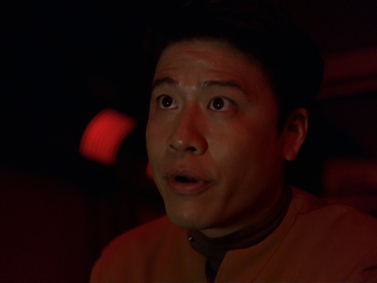 extant_StarTrek_VOY_6x25-TheHauntingOfDeckTwelve_02016.jpg