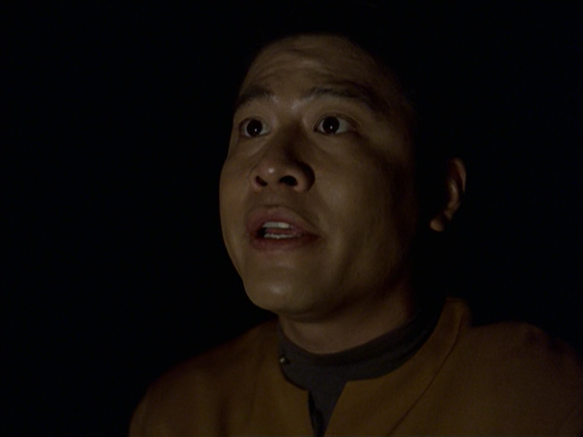 extant_StarTrek_VOY_6x25-TheHauntingOfDeckTwelve_02024.jpg