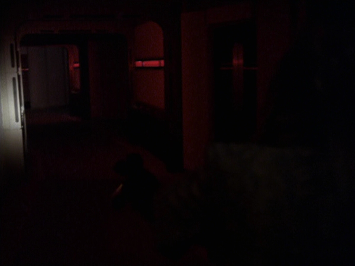 extant_StarTrek_VOY_6x25-TheHauntingOfDeckTwelve_02139.jpg