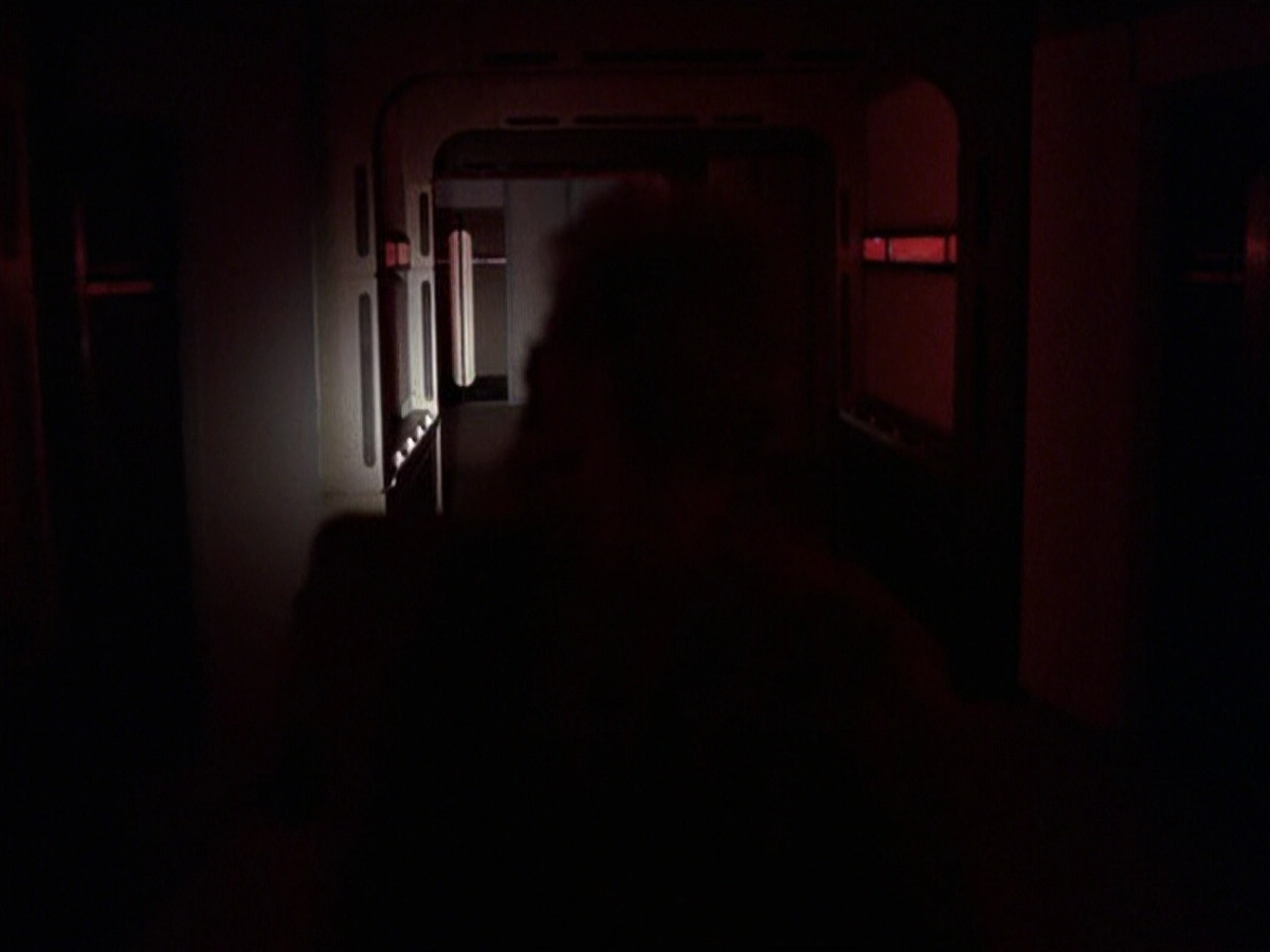 extant_StarTrek_VOY_6x25-TheHauntingOfDeckTwelve_02142.jpg