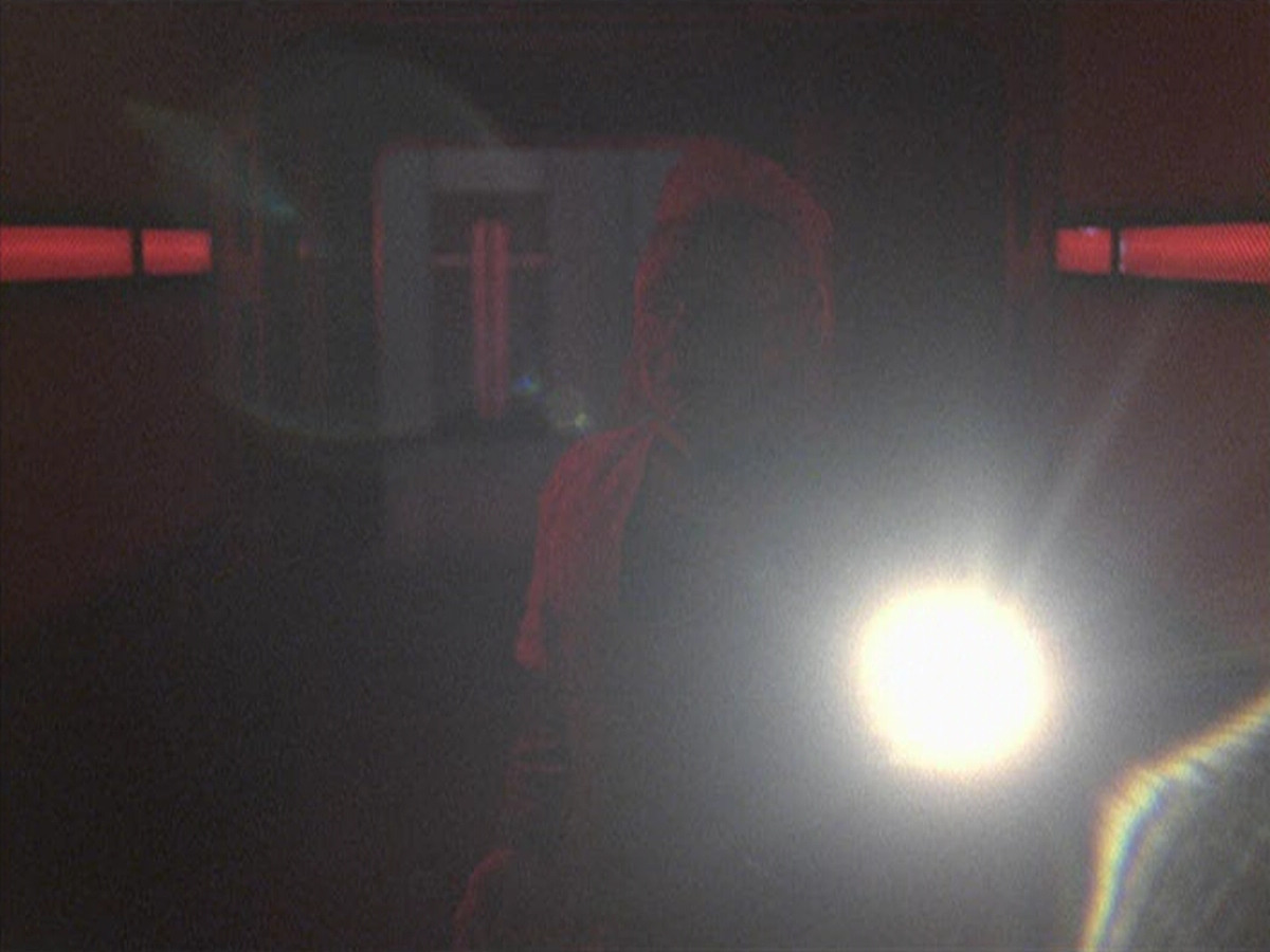extant_StarTrek_VOY_6x25-TheHauntingOfDeckTwelve_02150.jpg