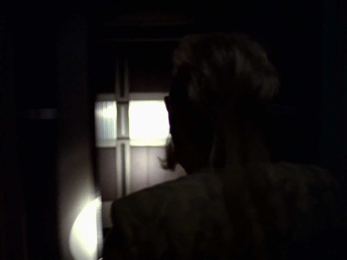 extant_StarTrek_VOY_6x25-TheHauntingOfDeckTwelve_02169.jpg