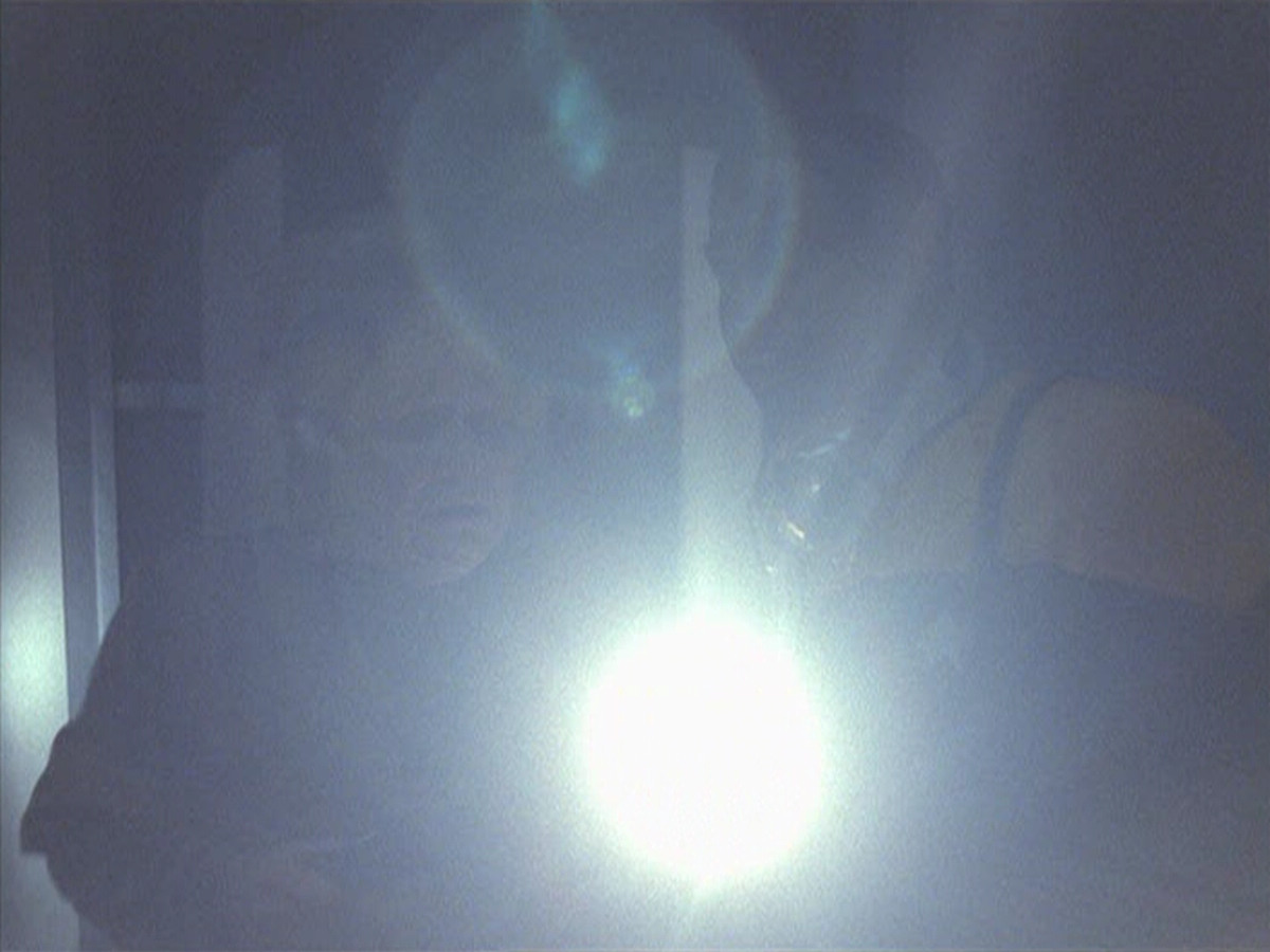 extant_StarTrek_VOY_6x25-TheHauntingOfDeckTwelve_02209.jpg