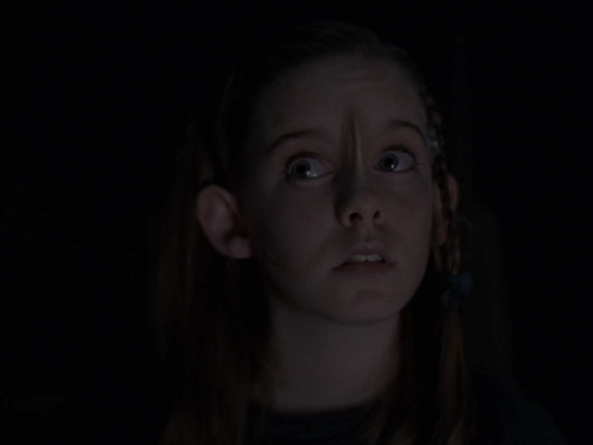 extant_StarTrek_VOY_6x25-TheHauntingOfDeckTwelve_02237.jpg