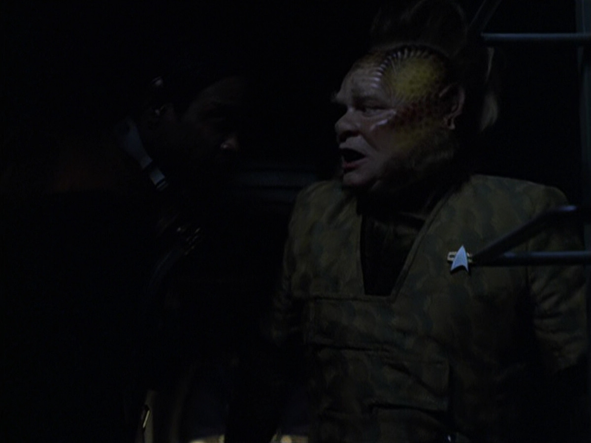 extant_StarTrek_VOY_6x25-TheHauntingOfDeckTwelve_02417.jpg