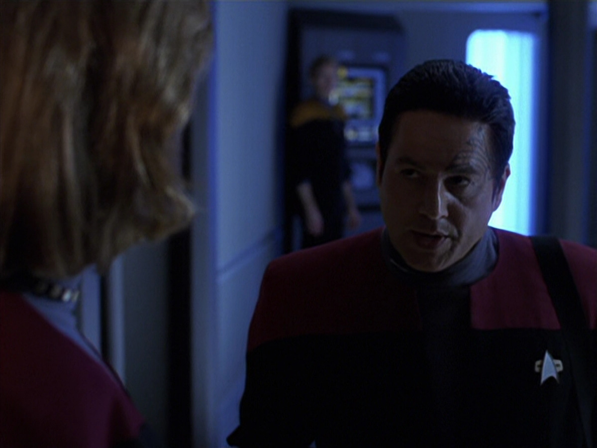 extant_StarTrek_VOY_6x25-TheHauntingOfDeckTwelve_02720.jpg