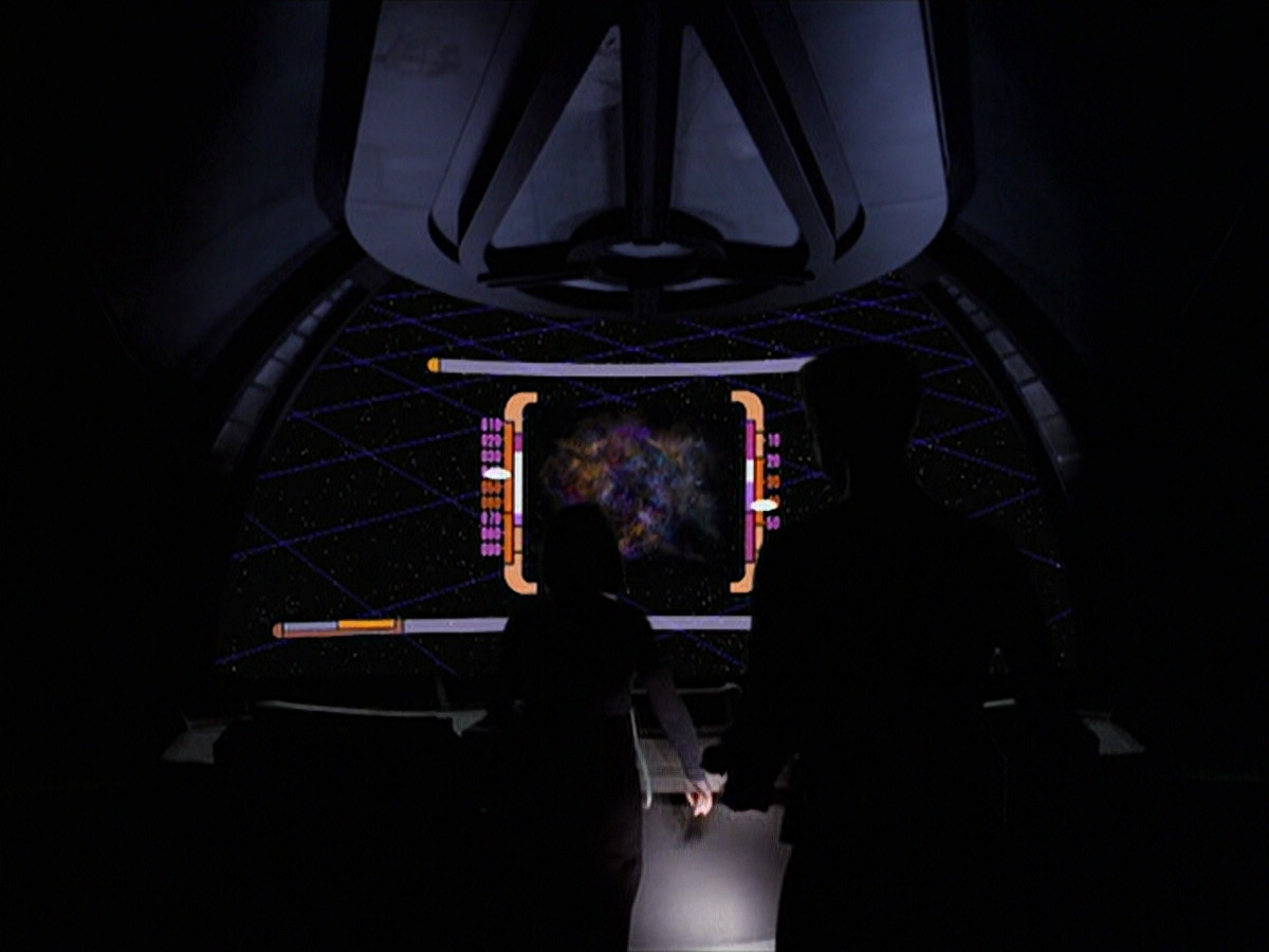 extant_StarTrek_VOY_6x25-TheHauntingOfDeckTwelve_02868.jpg