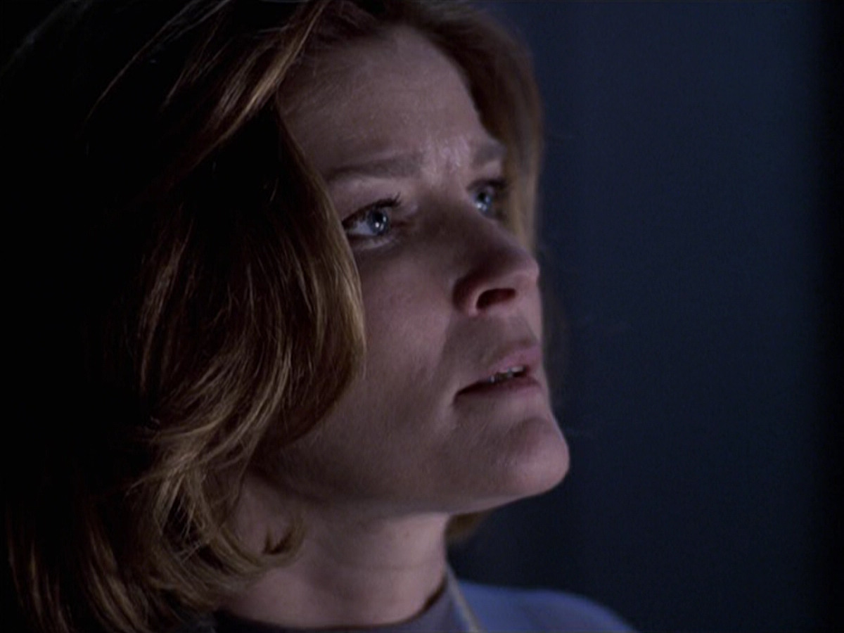 extant_StarTrek_VOY_6x25-TheHauntingOfDeckTwelve_02954.jpg