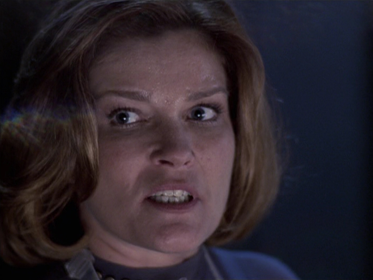 extant_StarTrek_VOY_6x25-TheHauntingOfDeckTwelve_02959.jpg