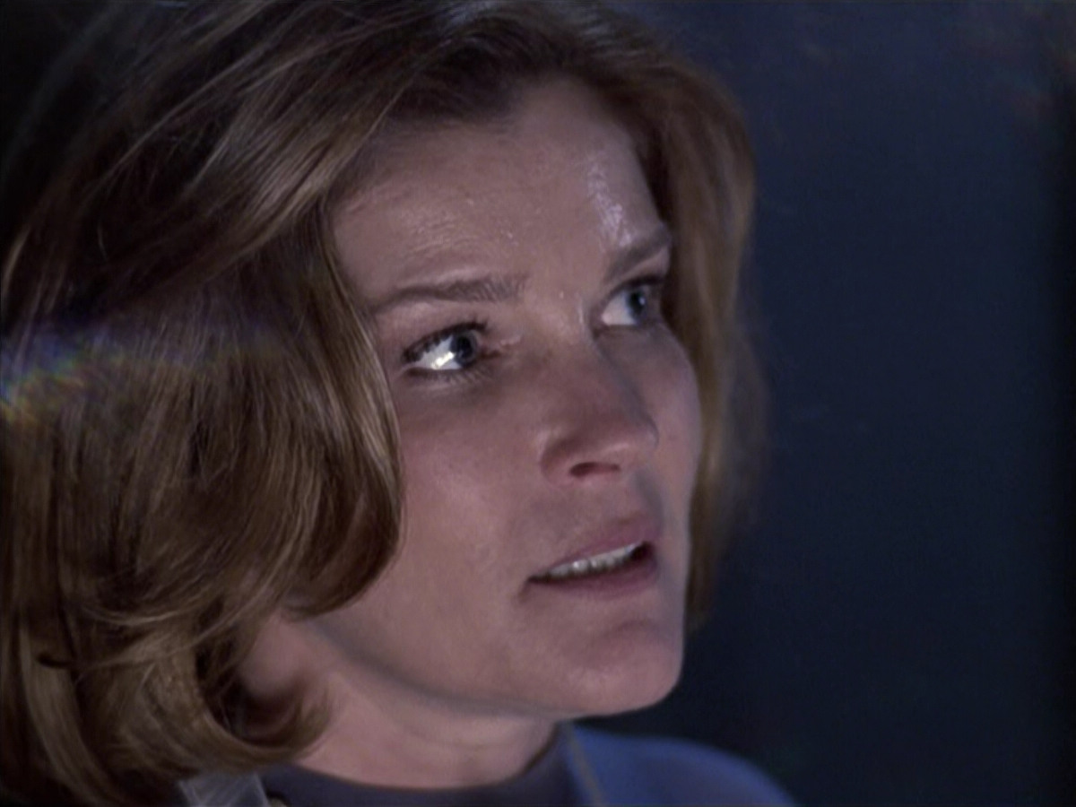 extant_StarTrek_VOY_6x25-TheHauntingOfDeckTwelve_02961.jpg