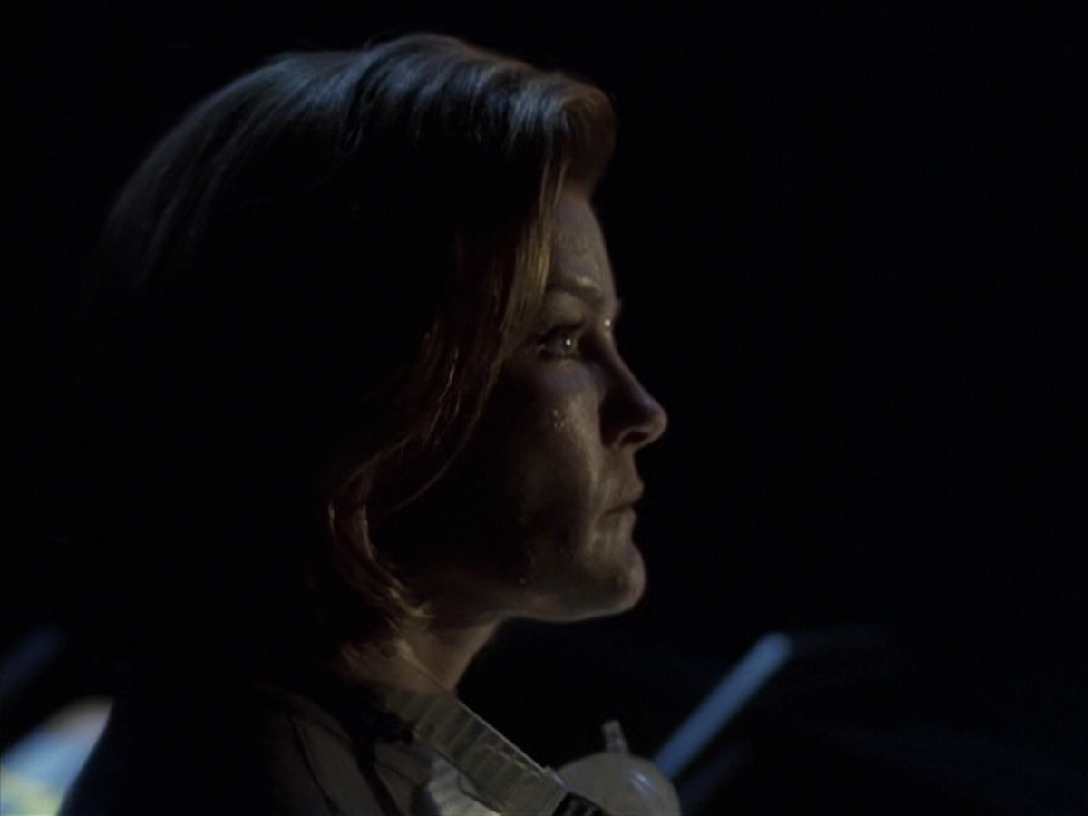 extant_StarTrek_VOY_6x25-TheHauntingOfDeckTwelve_02991.jpg
