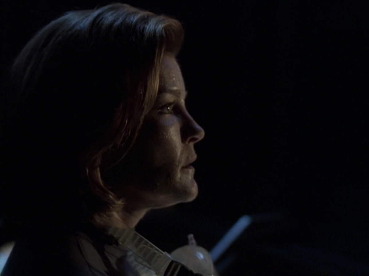 extant_StarTrek_VOY_6x25-TheHauntingOfDeckTwelve_03003.jpg