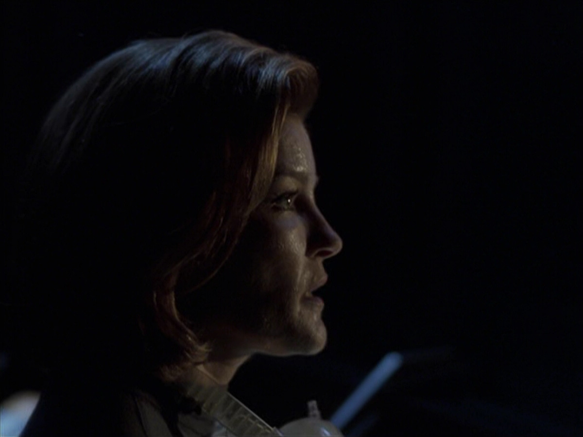 extant_StarTrek_VOY_6x25-TheHauntingOfDeckTwelve_03007.jpg