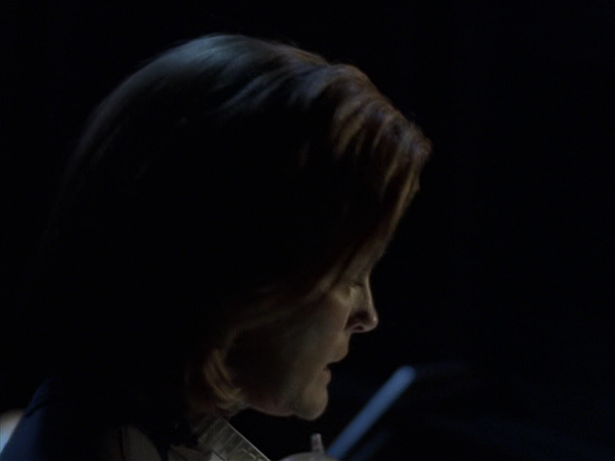 extant_StarTrek_VOY_6x25-TheHauntingOfDeckTwelve_03012.jpg