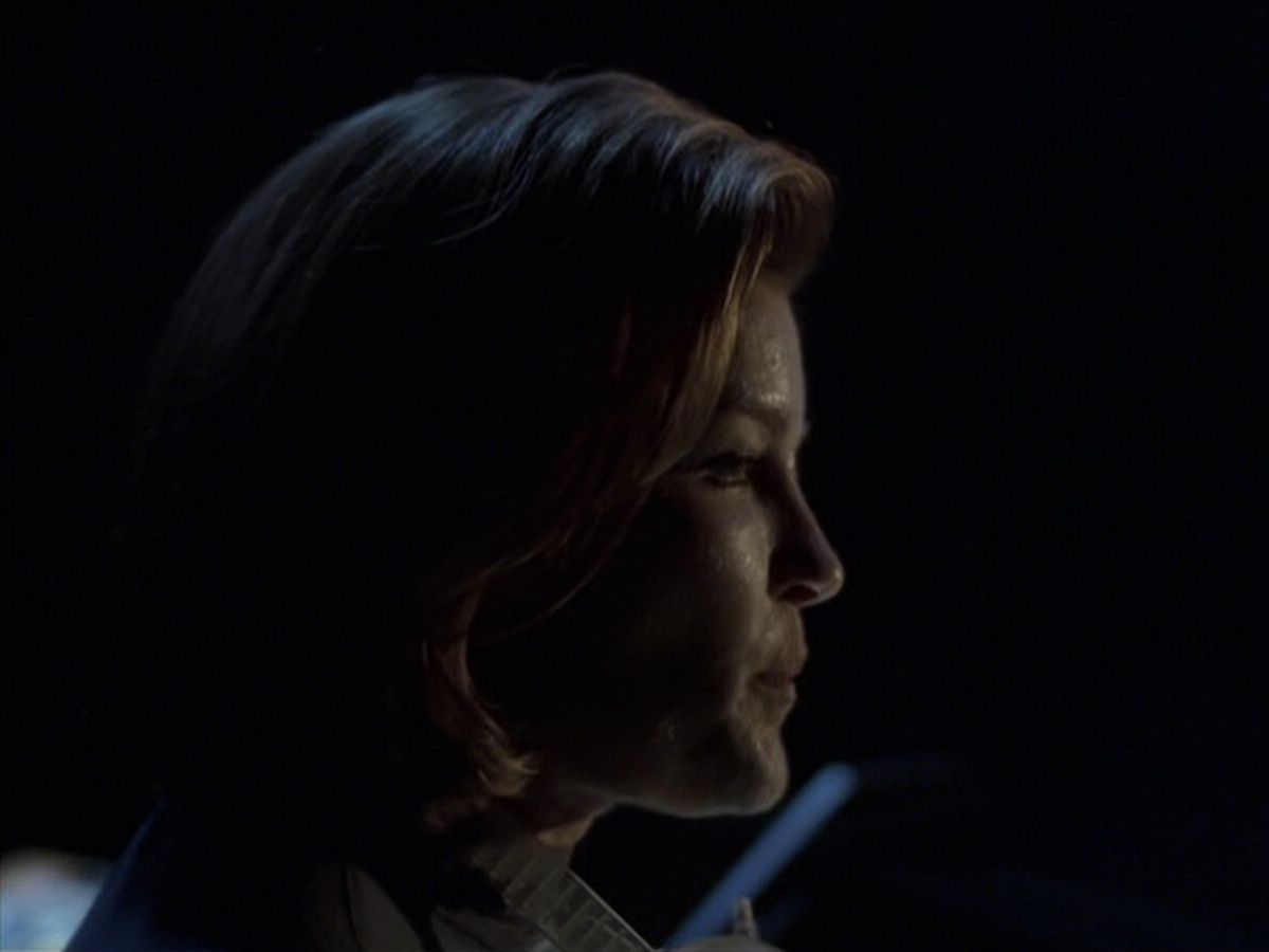 extant_StarTrek_VOY_6x25-TheHauntingOfDeckTwelve_03016.jpg