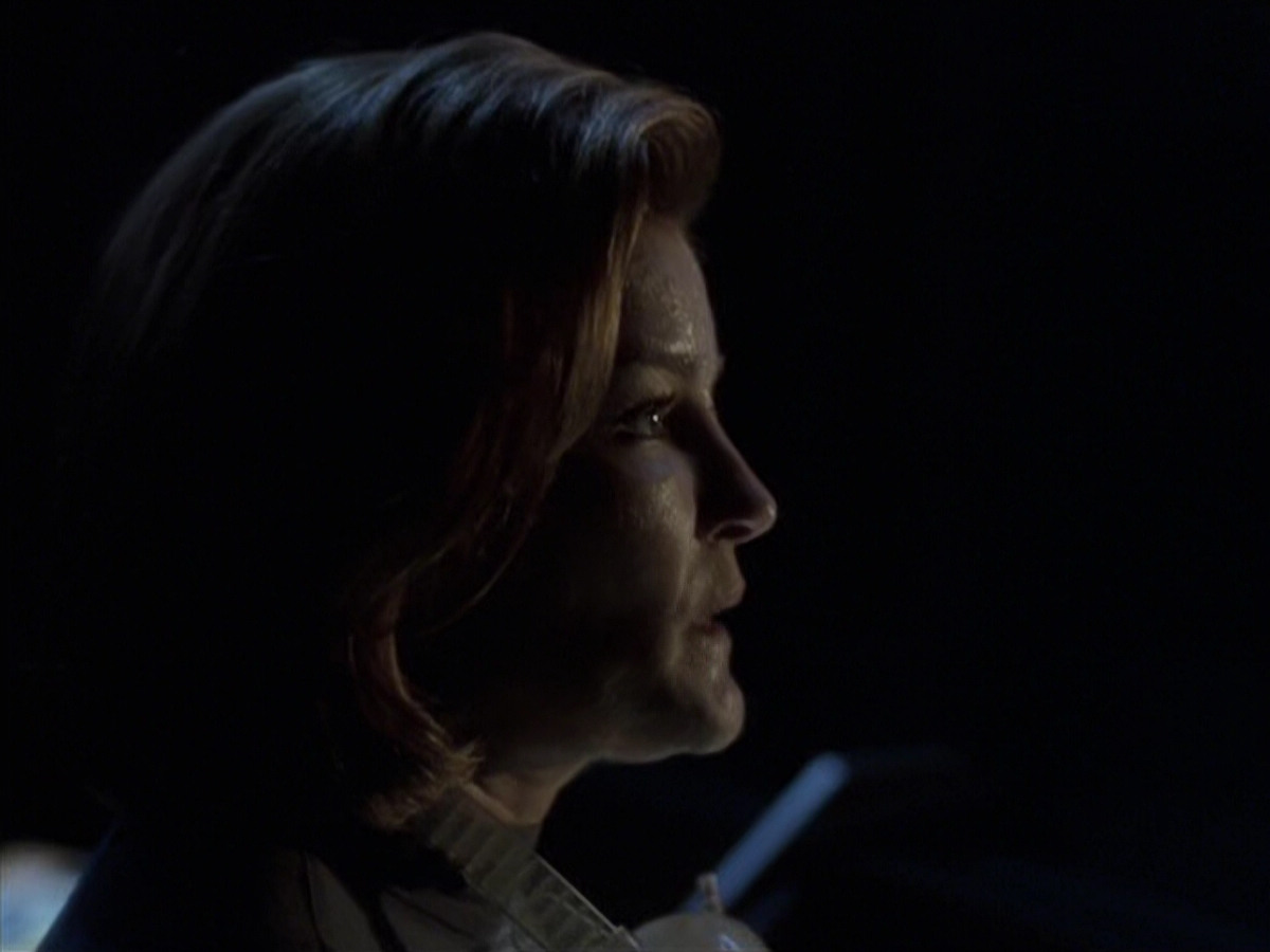 extant_StarTrek_VOY_6x25-TheHauntingOfDeckTwelve_03017.jpg