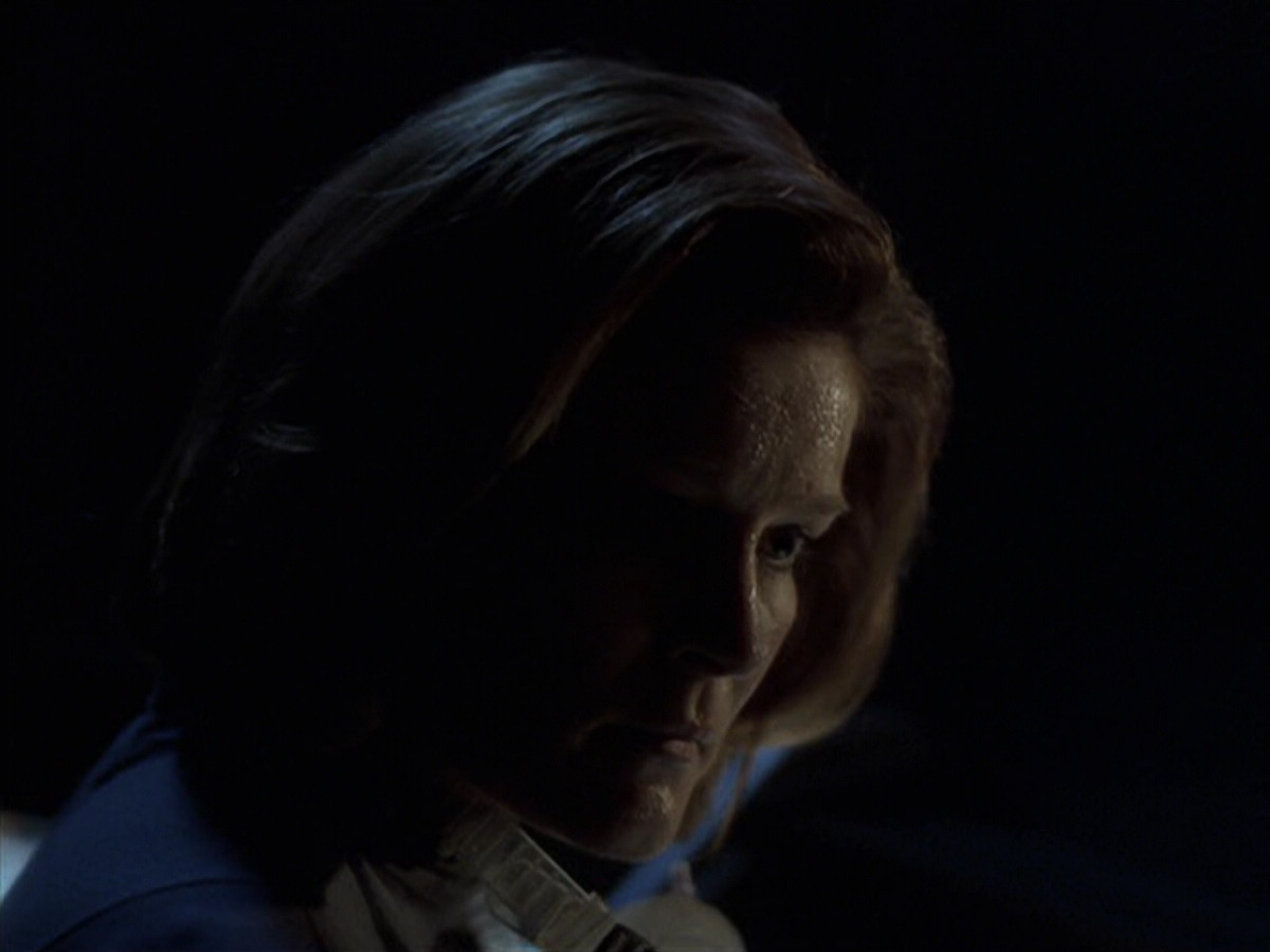 extant_StarTrek_VOY_6x25-TheHauntingOfDeckTwelve_03021.jpg