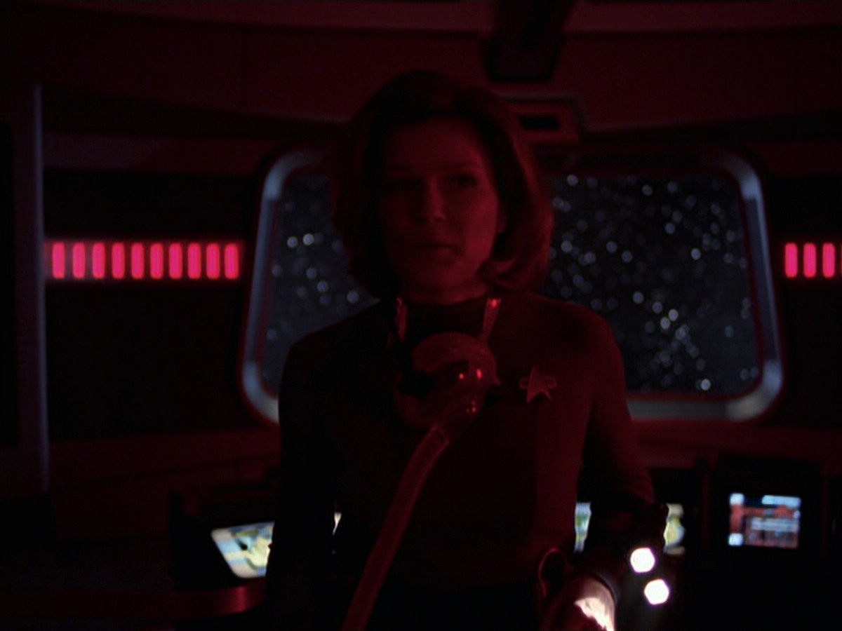 extant_StarTrek_VOY_6x25-TheHauntingOfDeckTwelve_03069.jpg