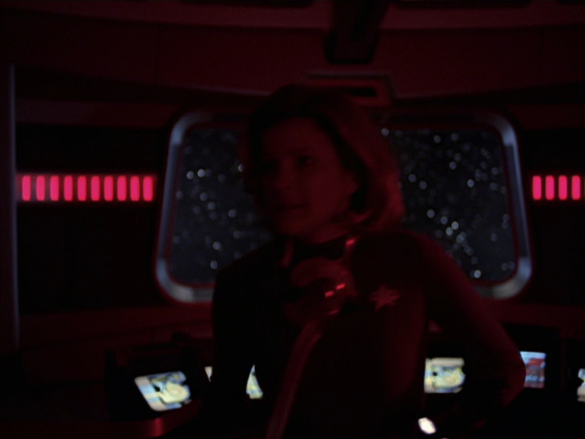 extant_StarTrek_VOY_6x25-TheHauntingOfDeckTwelve_03071.jpg
