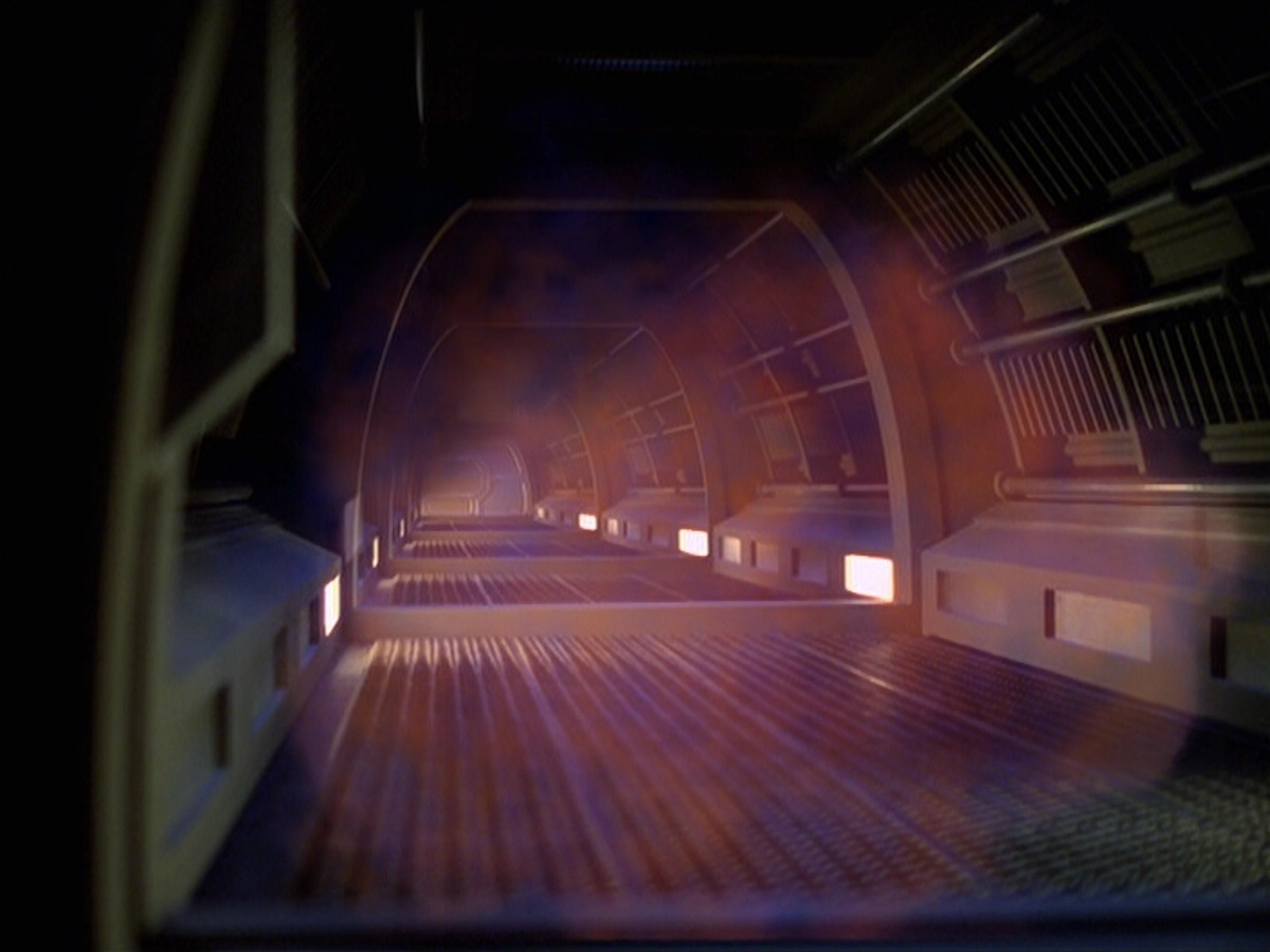 extant_StarTrek_VOY_6x25-TheHauntingOfDeckTwelve_03179.jpg