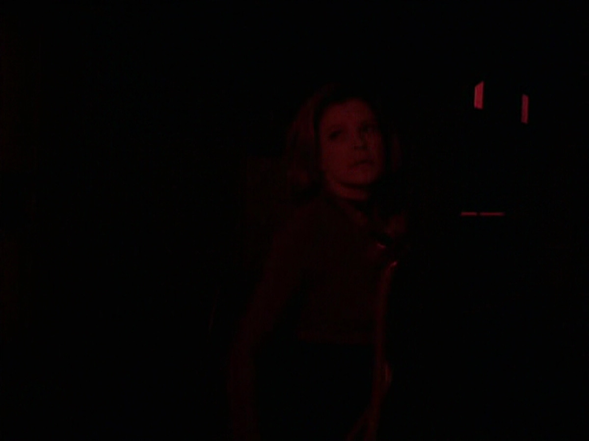 extant_StarTrek_VOY_6x25-TheHauntingOfDeckTwelve_03324.jpg