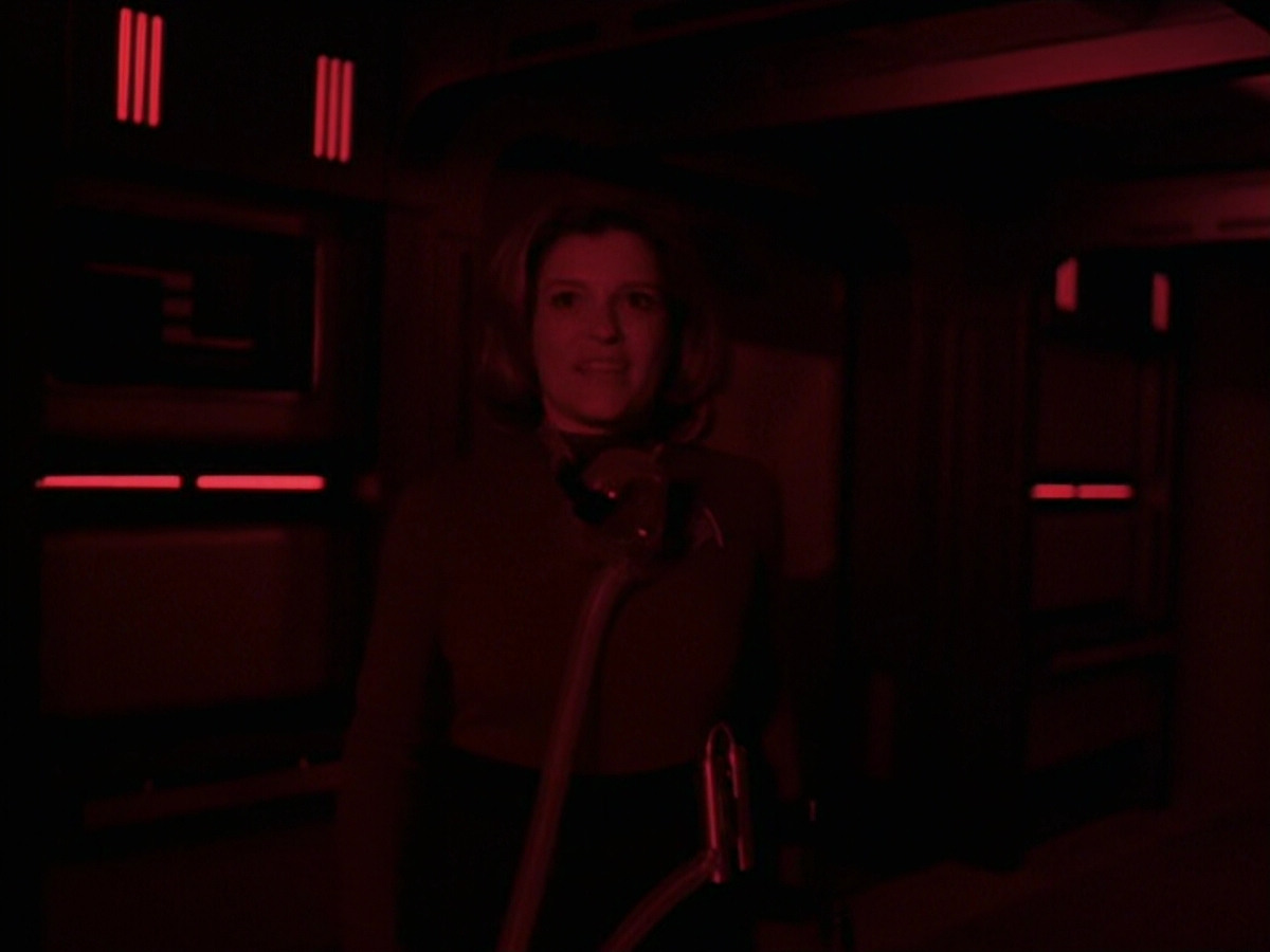 extant_StarTrek_VOY_6x25-TheHauntingOfDeckTwelve_03330.jpg