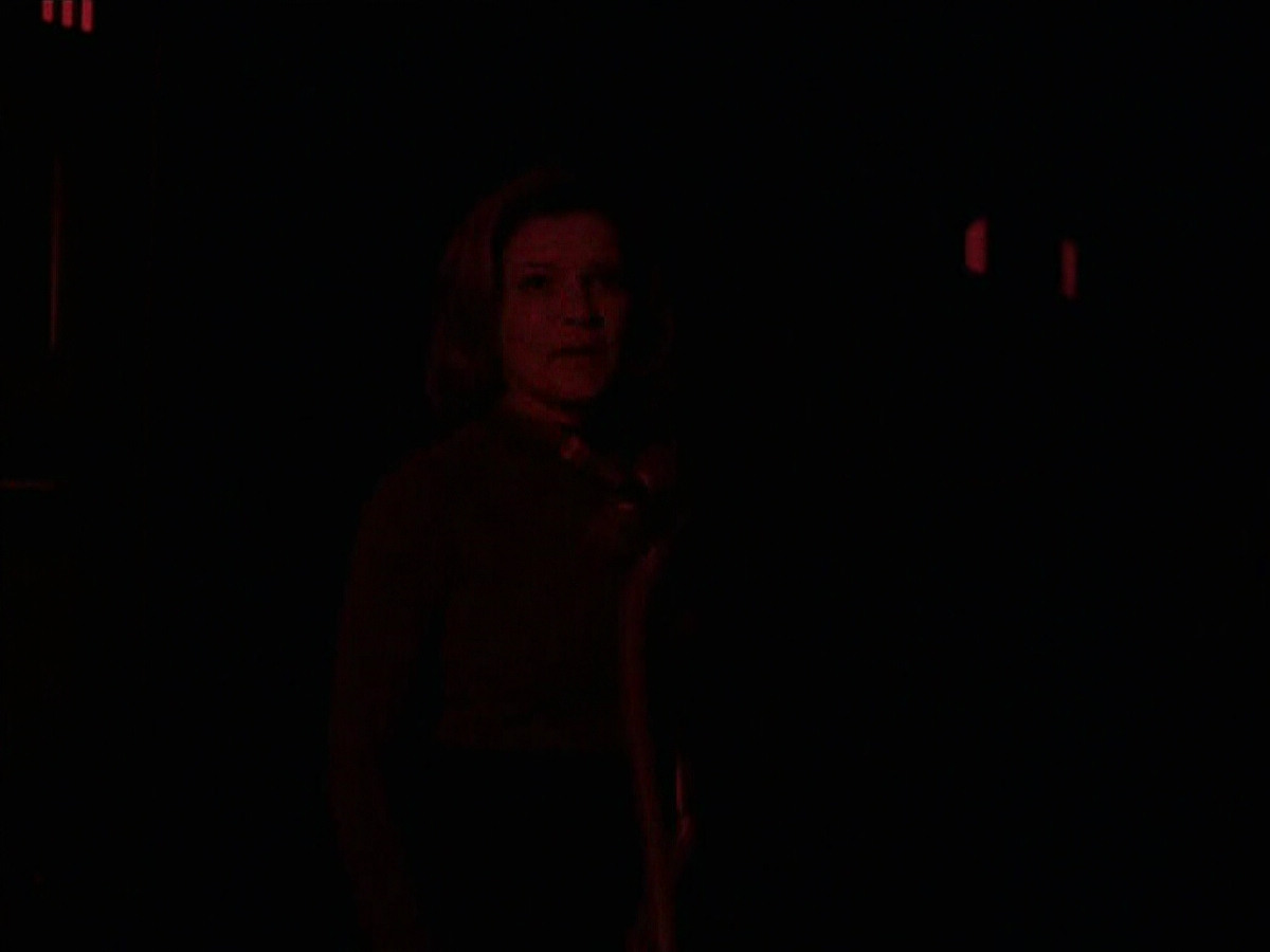 extant_StarTrek_VOY_6x25-TheHauntingOfDeckTwelve_03338.jpg