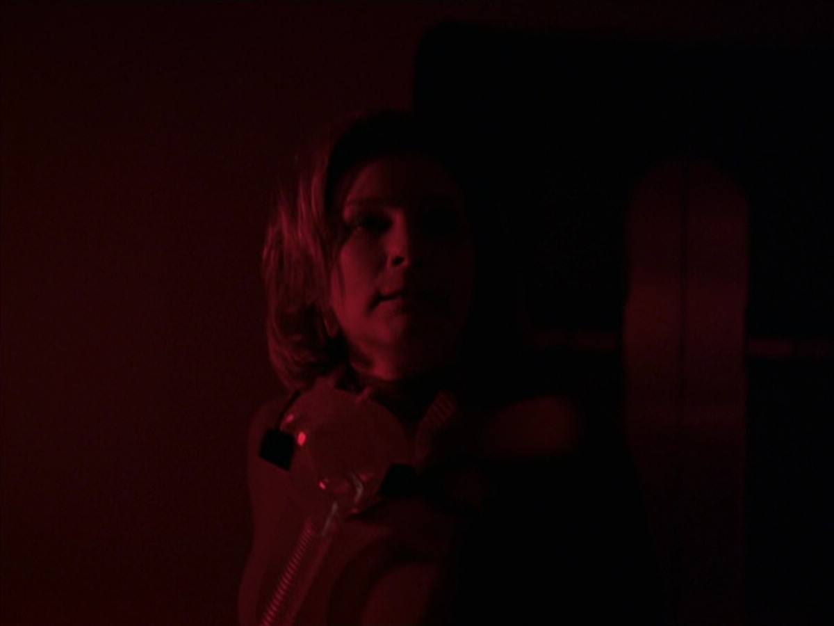 extant_StarTrek_VOY_6x25-TheHauntingOfDeckTwelve_03364.jpg