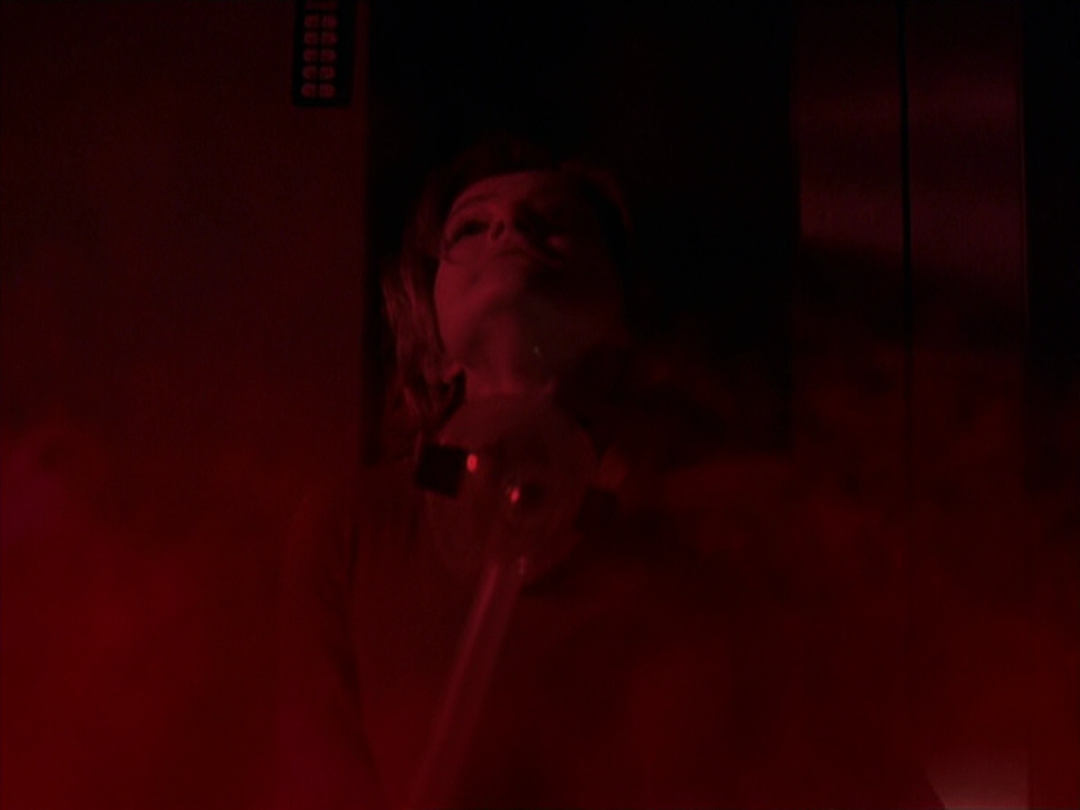 extant_StarTrek_VOY_6x25-TheHauntingOfDeckTwelve_03403.jpg