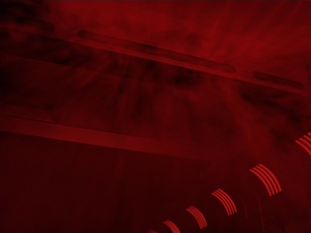 extant_StarTrek_VOY_6x25-TheHauntingOfDeckTwelve_03428.jpg